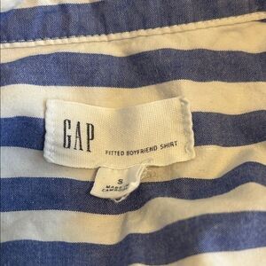 GAP Button Down Shirt